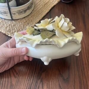 Ceramic Trinket Jewelry Box Hand Painted Cream Olive Green Floral Vintage 1982